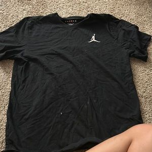 air jordan shirt color black size medium in women’s